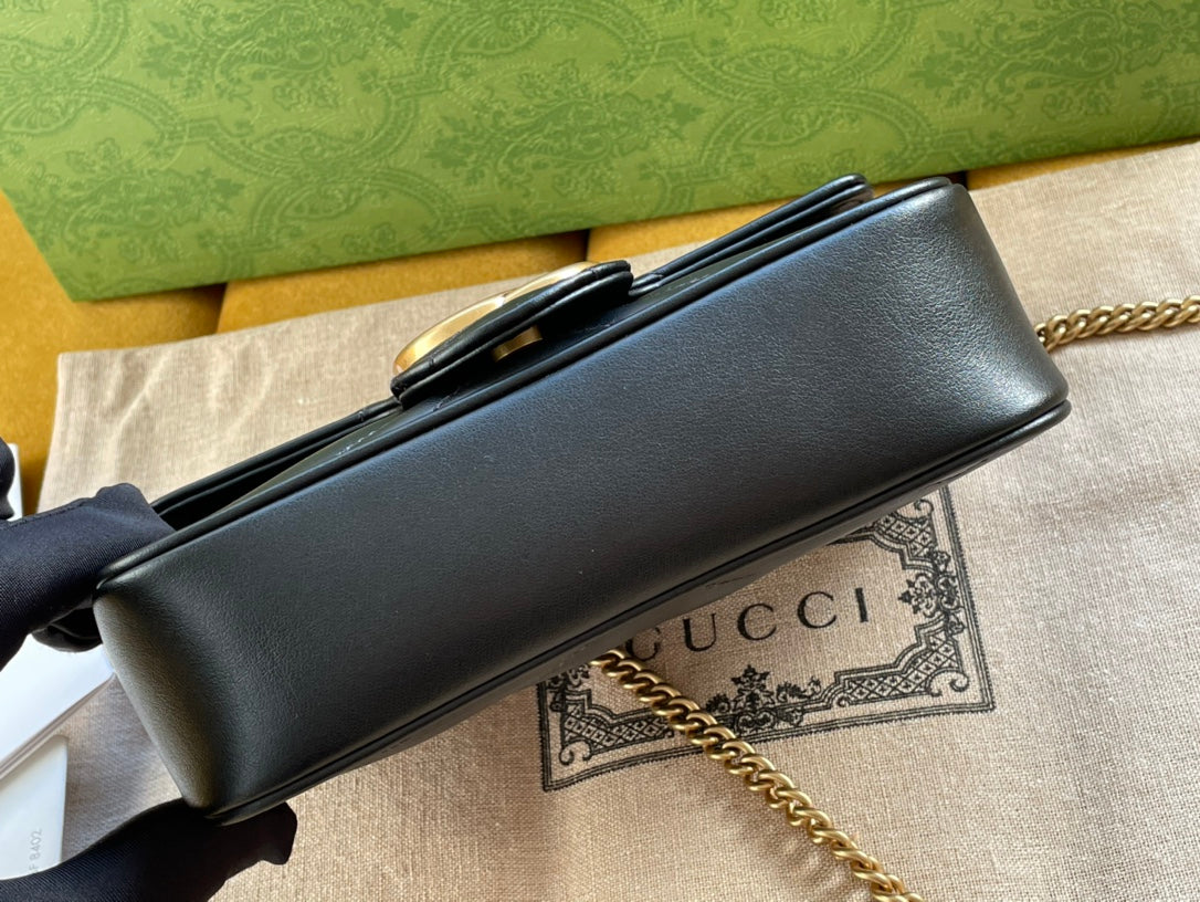 GGマーモント ミニ 16 バッグ（ブラックカーフスキン）