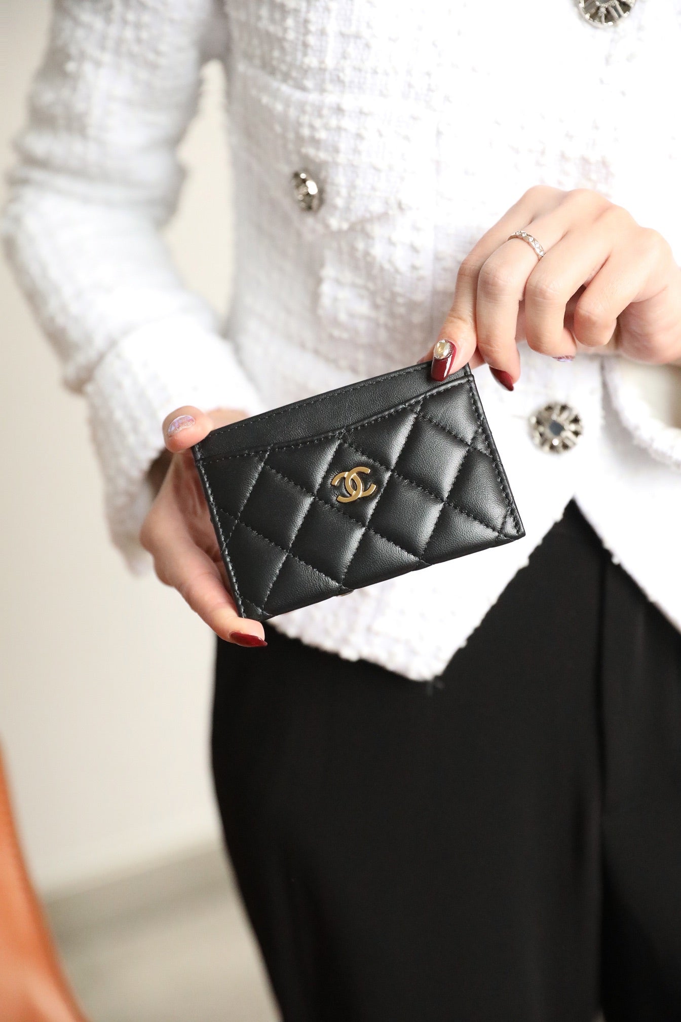 CCカードホルダー 11 ブラック カーフスキン ゴールドアイコン