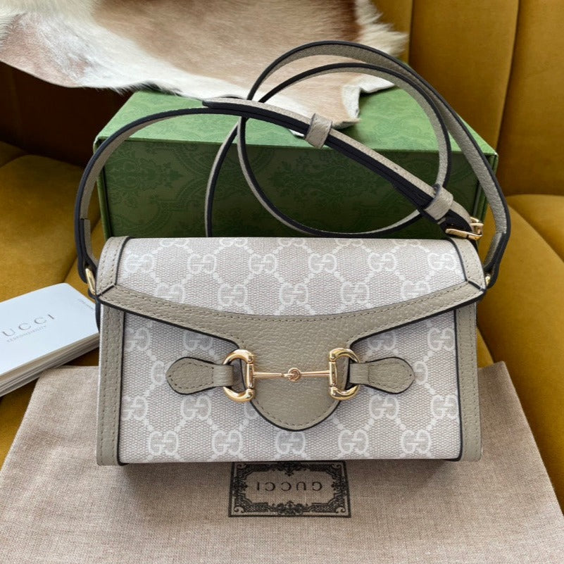 GGホースビット 1955 ミニ 18 バッグ ホワイトキャンバス＆ベージュカーフスキン