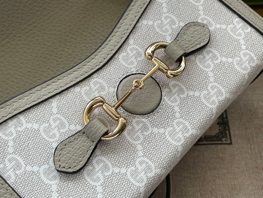 GGホースビット 1955 ミニ 18 バッグ ホワイトキャンバス＆ベージュカーフスキン