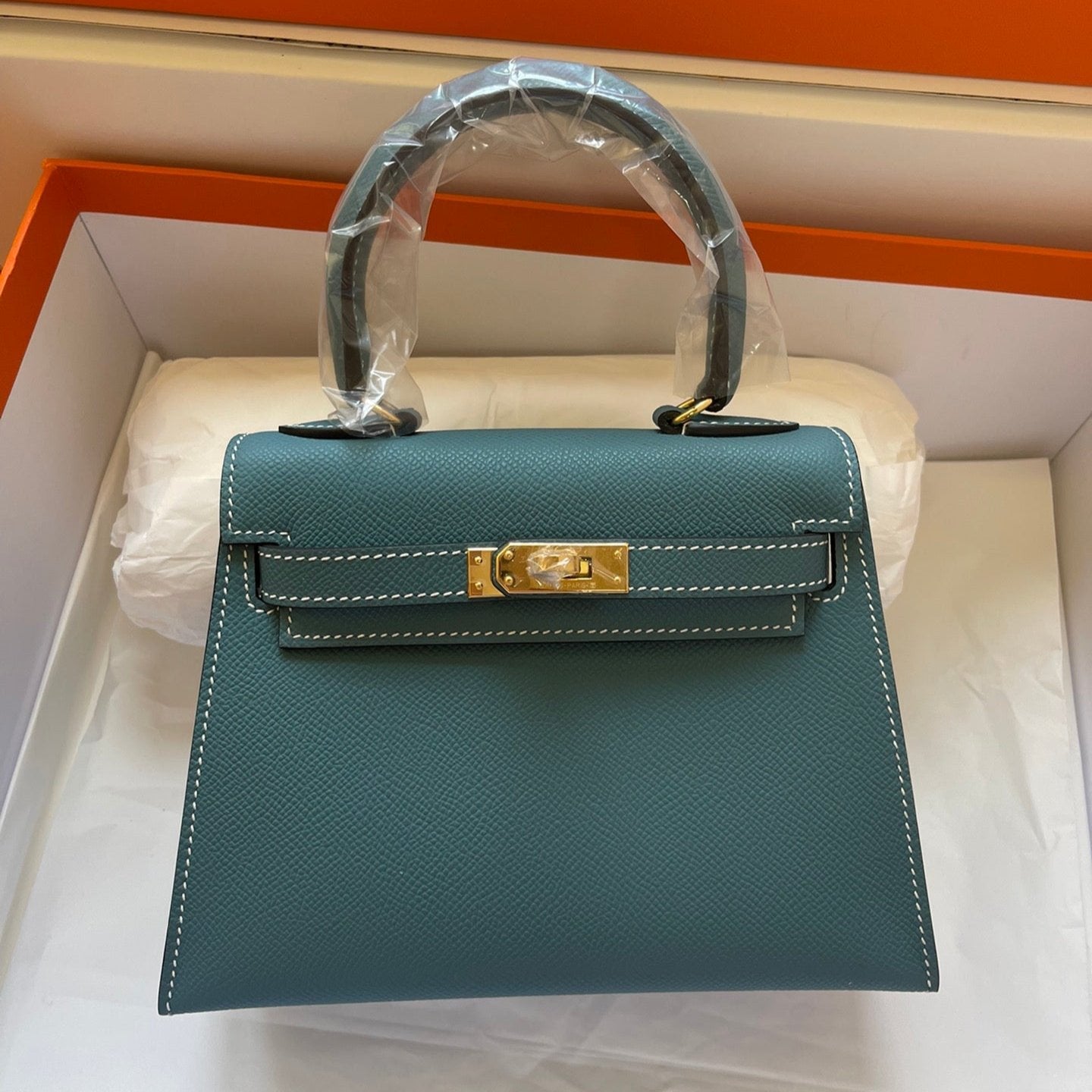KELLY MINI 20 BAG IN PINE GREEN CALFSKIN WITH GOLD HARDWARE (MADE-TO-ODER)