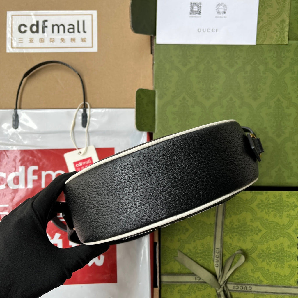 GGxADIDAS オフィディア ショルダーバッグ 22 ブラック＆ホワイト カーフスキン