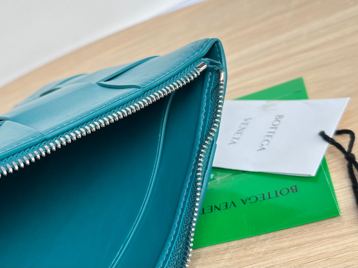 ラージカセットポーチ 35インチ ラグーンブルー カーフスキン