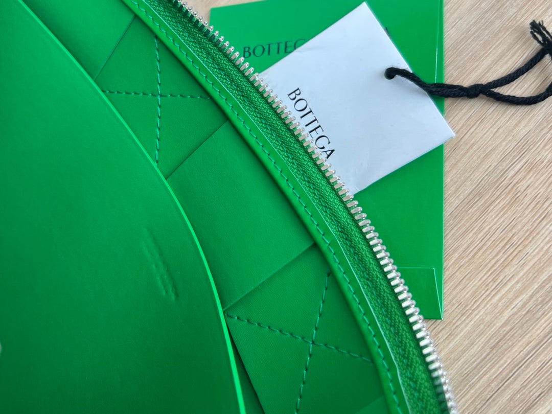 ラージカセットポーチ 35 マラカイトグリーンカーフスキン