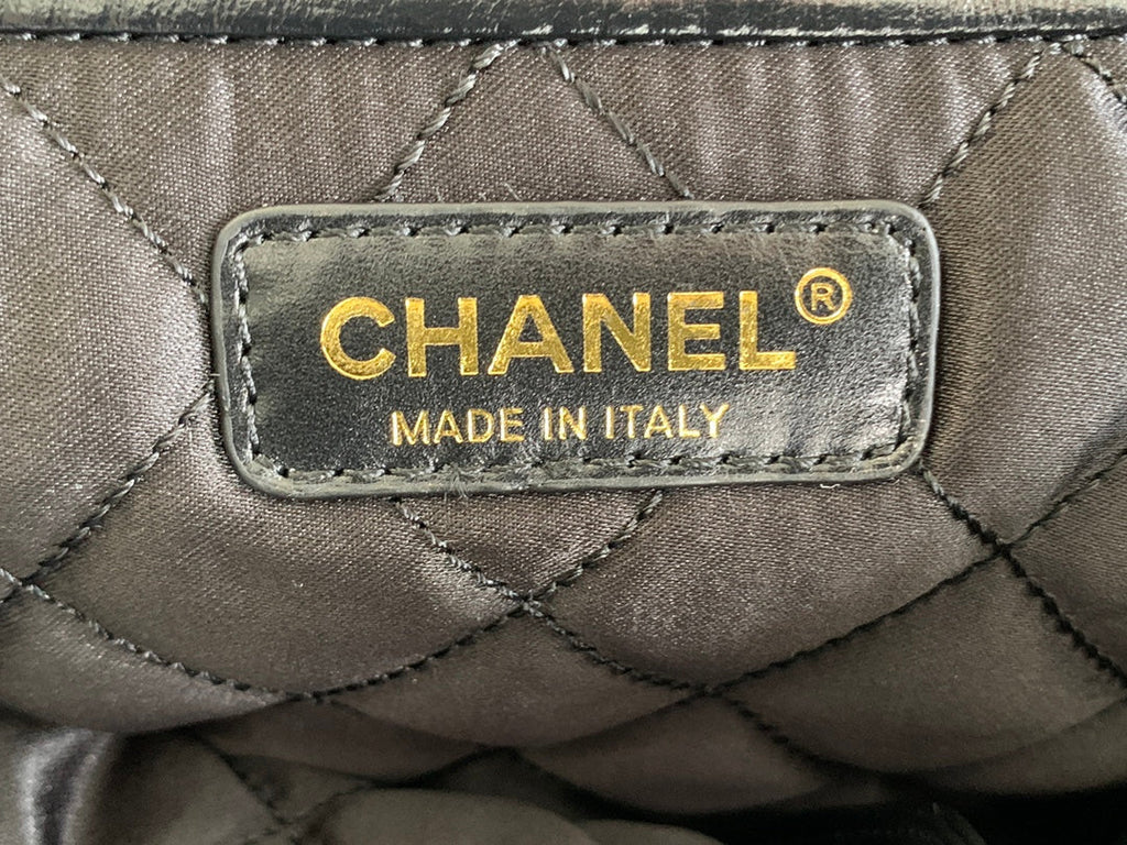 CCラージ42バッグ（ブラックカーフスキン、ゴールド金具）