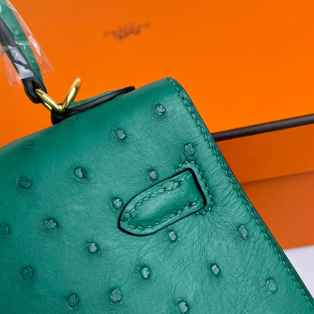 KELLY BAG 20 IN TEAL GREEN OSTRICH LEATHER WITH GOLD HARDWARE (MADE-TO-ODER)