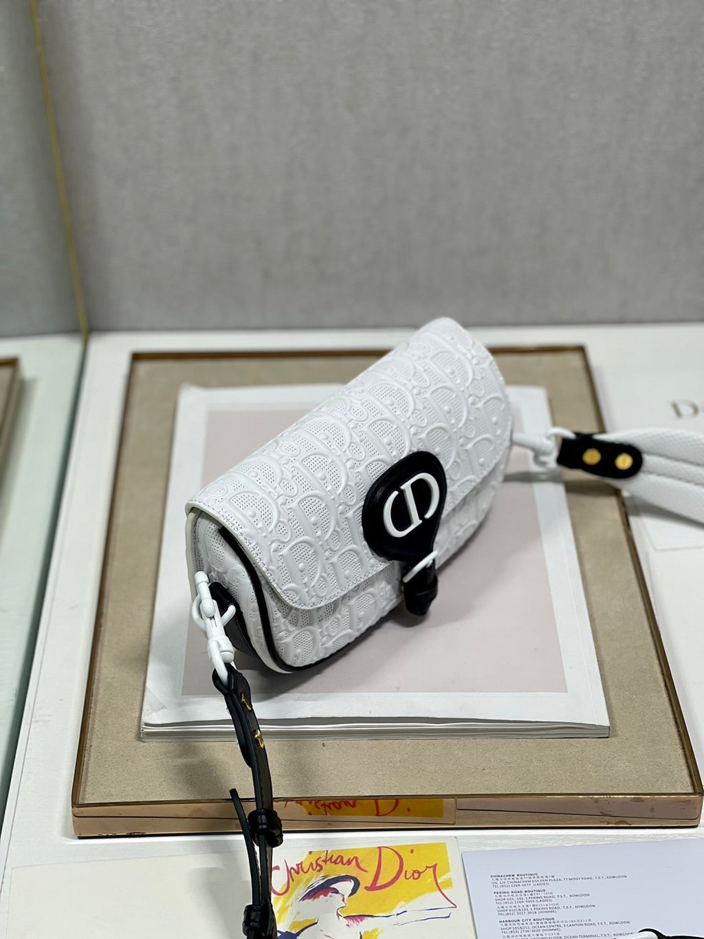 ボビー イーストウエスト 21 バッグ（ホワイトラムスキン）