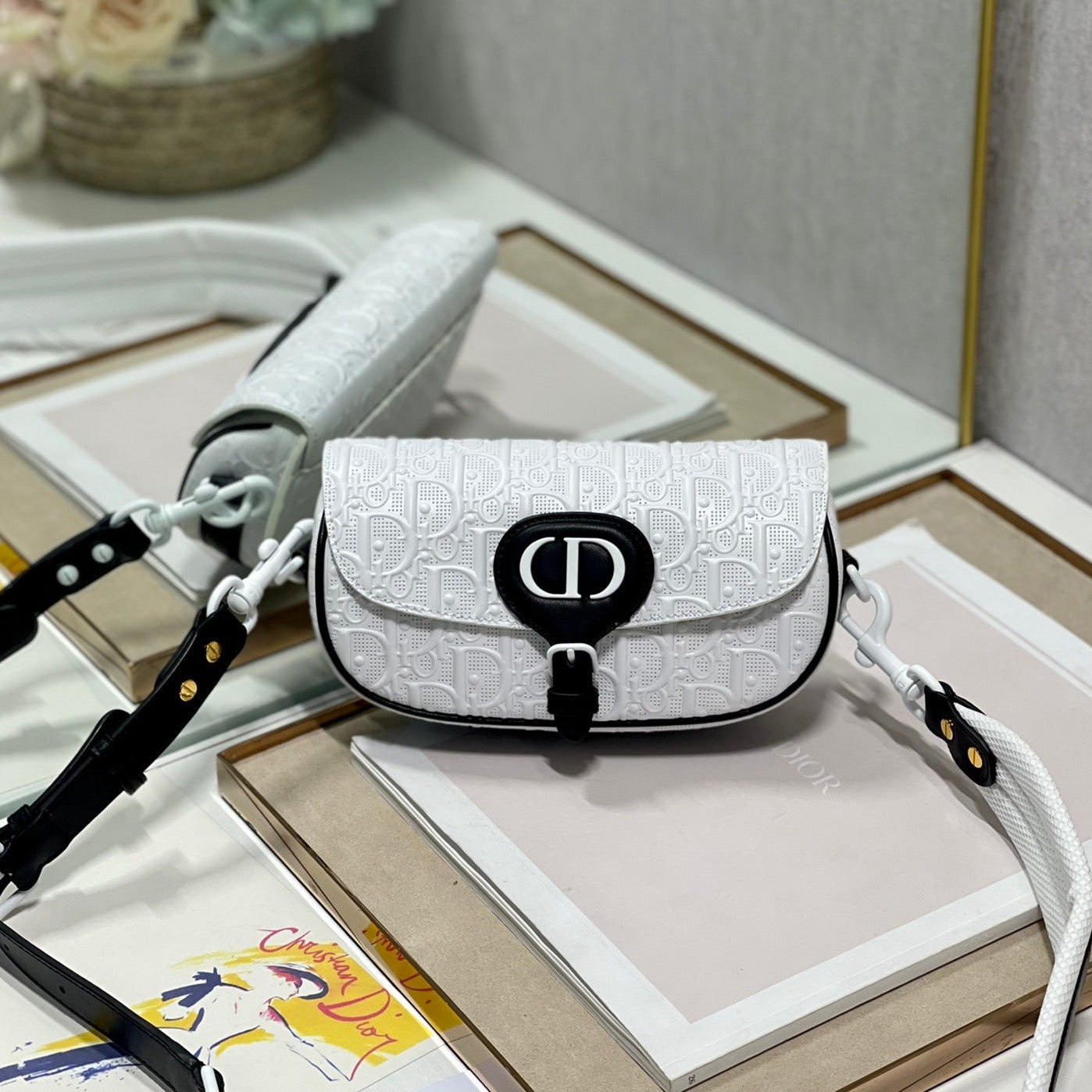 ボビー イーストウエスト 21 バッグ（ホワイトラムスキン）