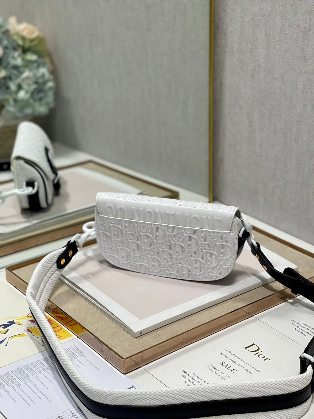 ボビー イーストウエスト 21 バッグ（ホワイトラムスキン）