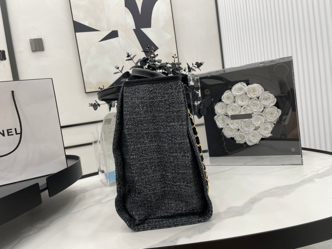 CC DEAUVILLE ラージ 38 トートバッグ（ブラックキャンバス、ゴールド金具）