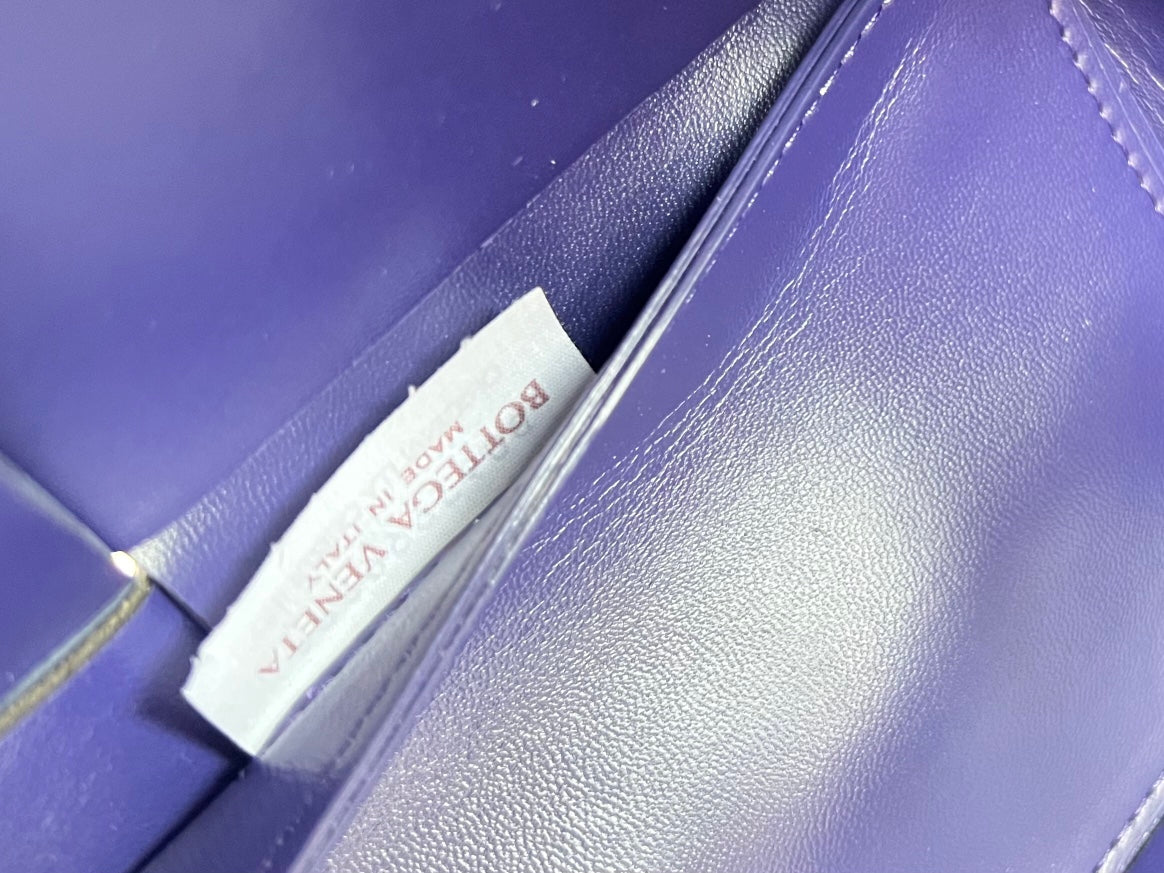 SMALL ARCO TOTE 30 IN EAST BAY PURPLE LAMBSKIN