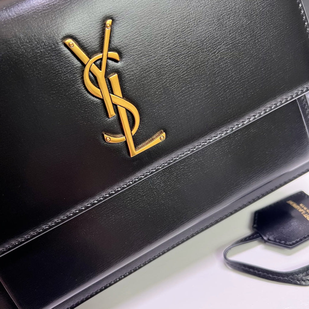 サンセット ミディアム 22インチ ブラック カーフスキン ゴールドハードウェア