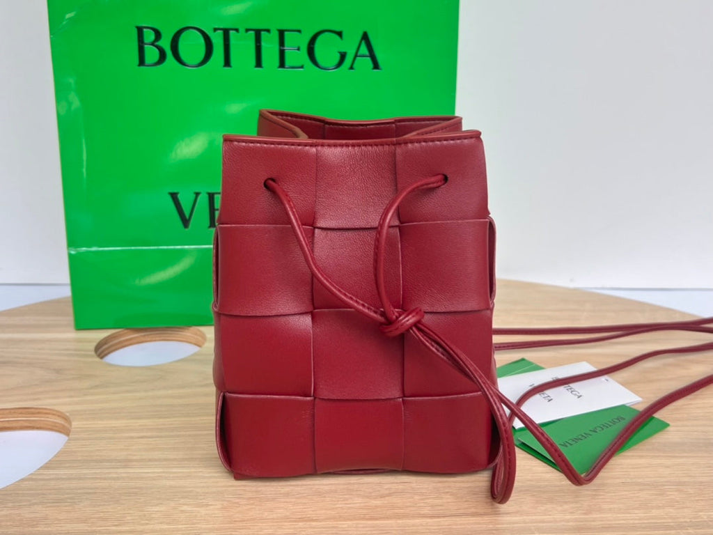 スモールカセットバケット 18インチ バーガンディレッドカーフスキン