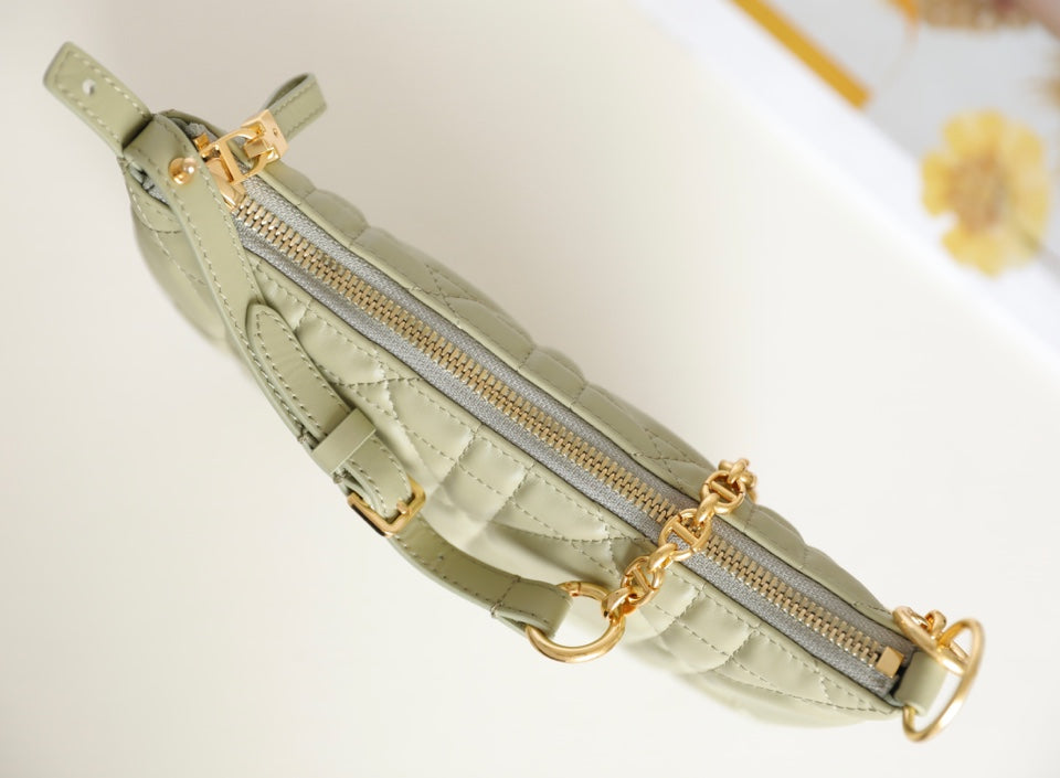 ミニ カロ バッグ 25 ベージュ ラムスキン