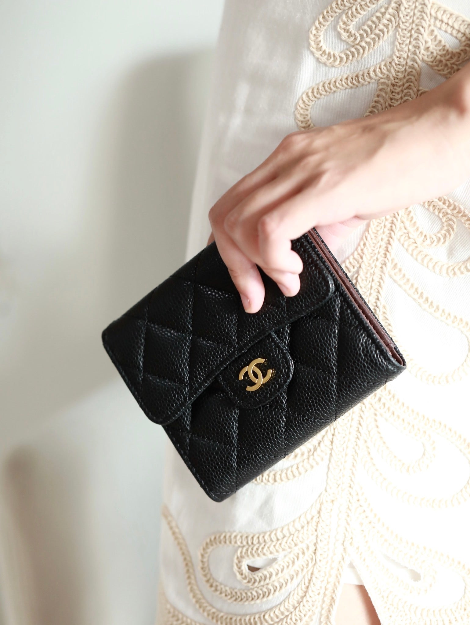 CCフラップカードホルダー 11.5 ブラック グレインカーフスキン ゴールドアイコン