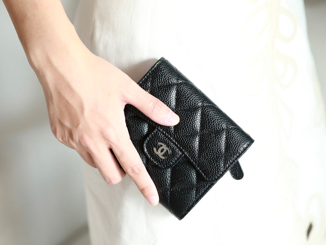 CCフラップカードホルダー 11.5 ブラック グレインカーフスキン シルバーアイコン