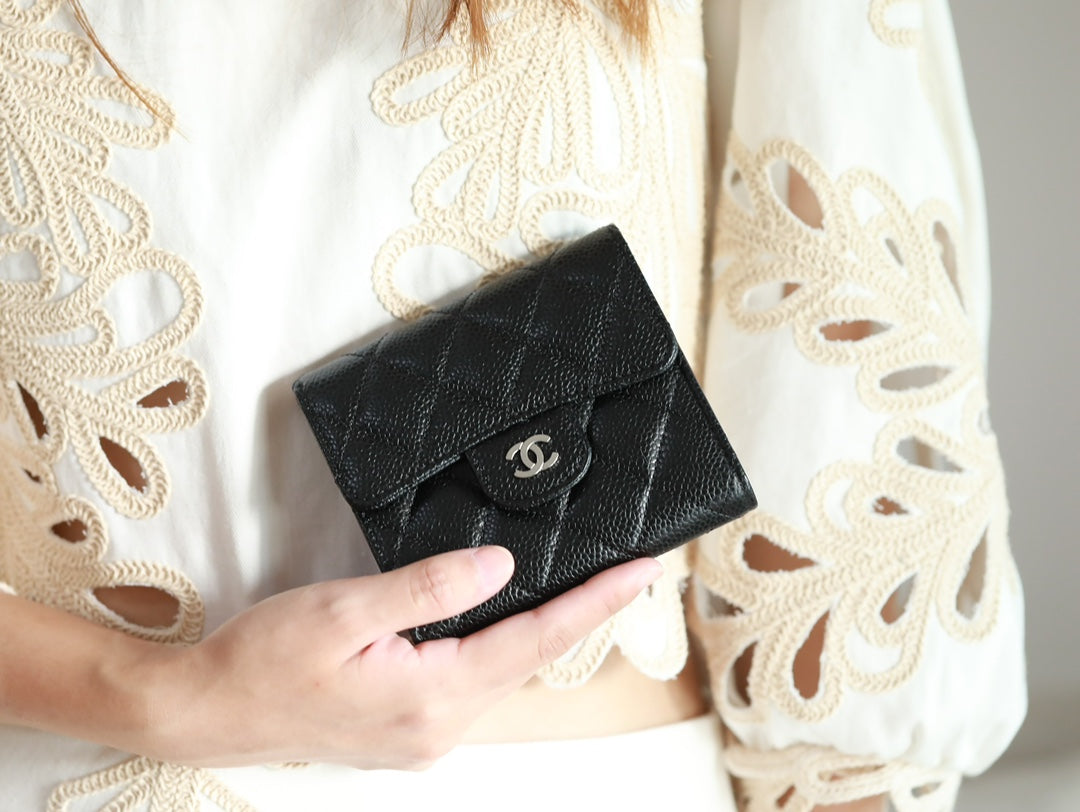 CCフラップカードホルダー 11.5 ブラック グレインカーフスキン シルバーアイコン