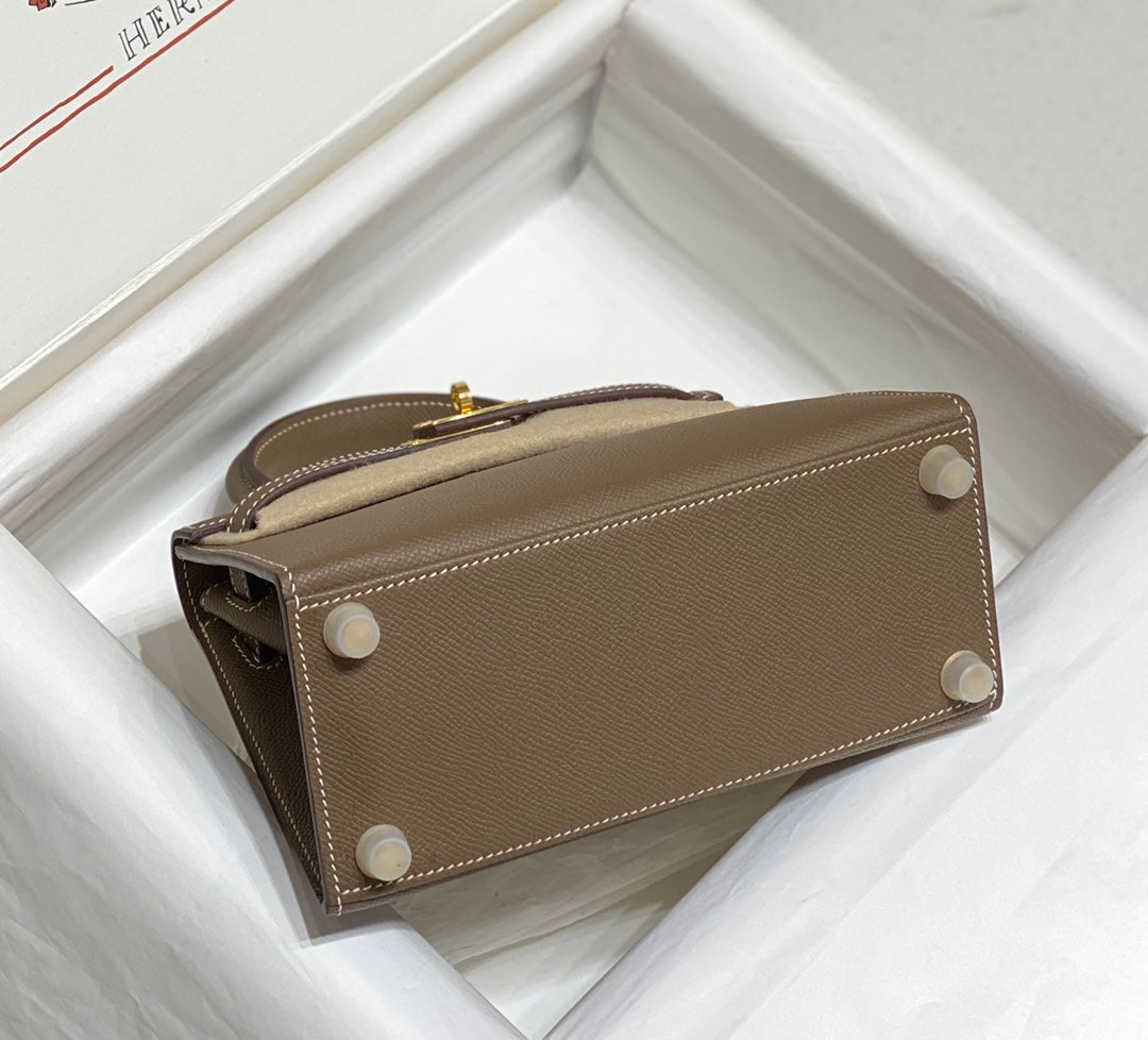 KELLY MINI 20 BAG IN MEDIUM BROWN CALFSKIN WITH GOLD HARDWARE (MADE-TO-ODER)