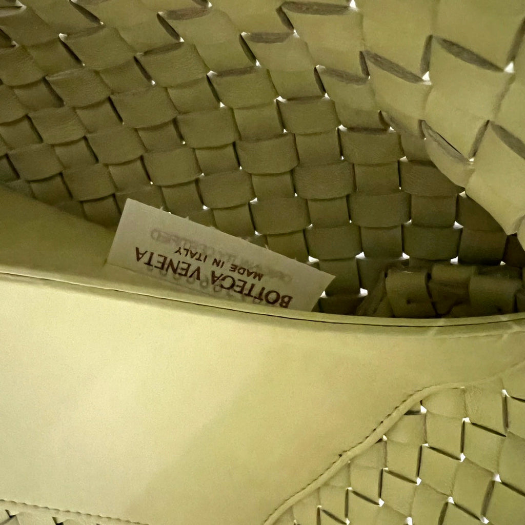 ラージ キャバット 51 パステルイエローのラムスキン