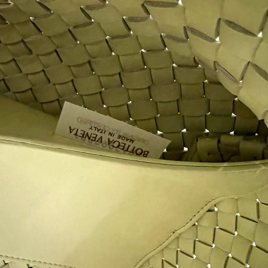 ラージ キャバット 51 パステルイエローのラムスキン