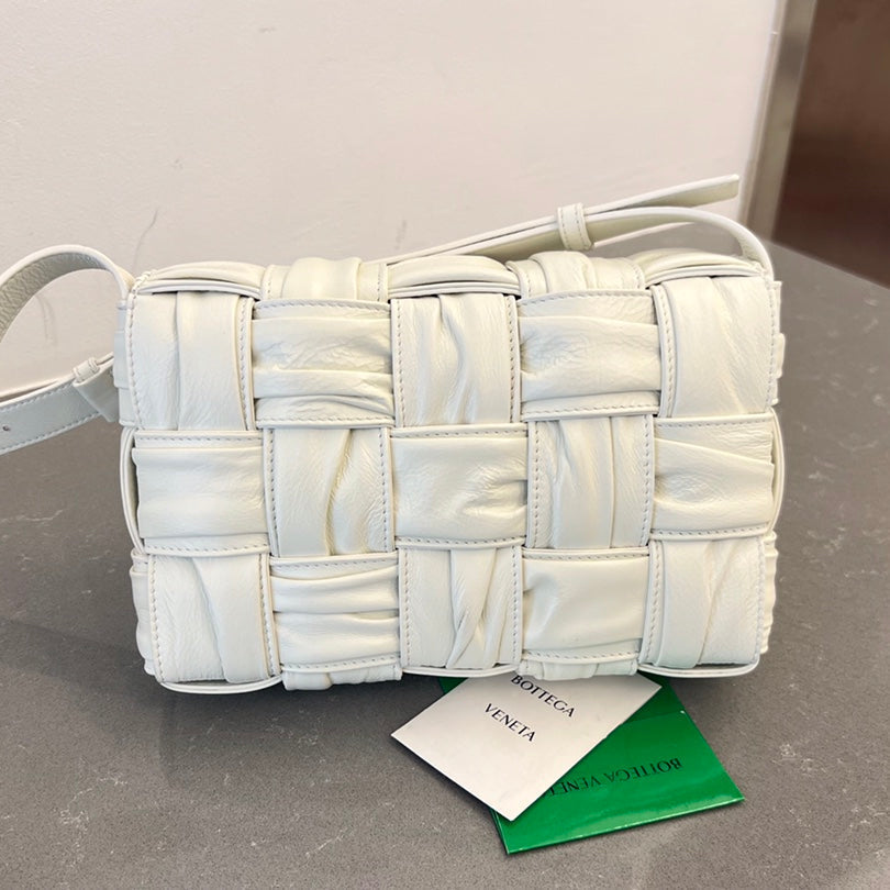 カセット 28 ホワイト ソフトラムスキン