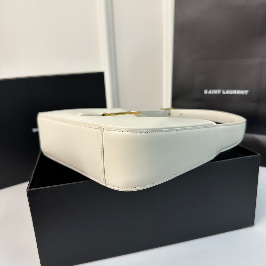 LE 5 À 7 バッグ 24 ホワイト カーフスキン