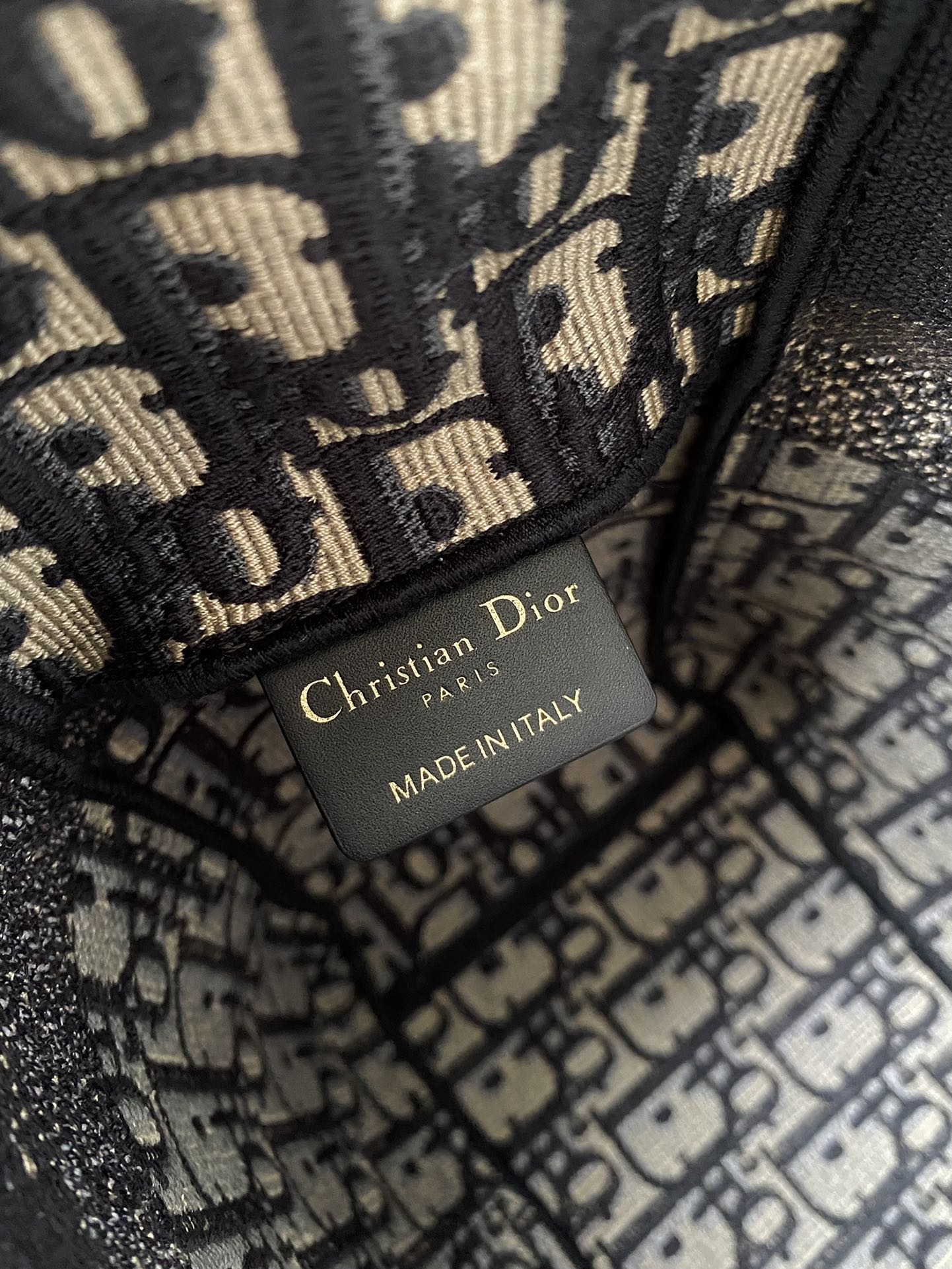 ミディアム ディオールキャンプ バッグ 28 オブリーク ブルー エンブロイダリー