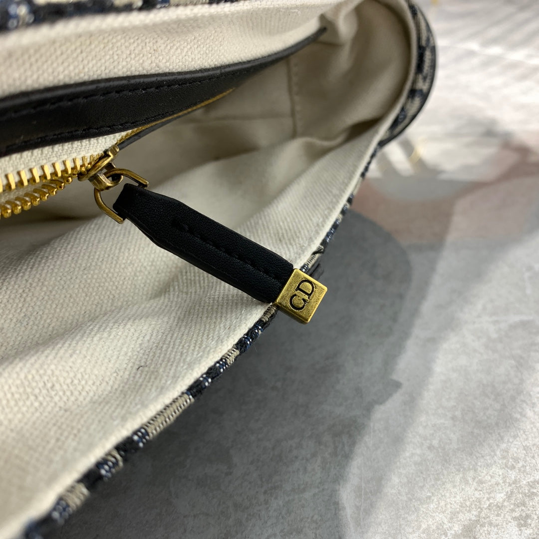 CDサドルバッグストラップ ストラップ付き 25.5cm ブルー オービック刺繍