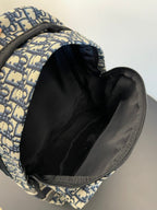 斜めジャカードのトラベルバックパック41