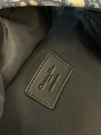 斜めジャカードのトラベルバックパック41