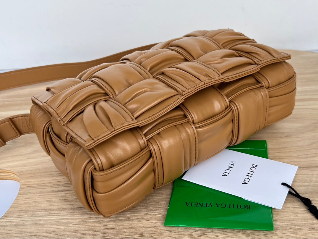 カセット 28 ミディアムブラウン ソフトラムスキン