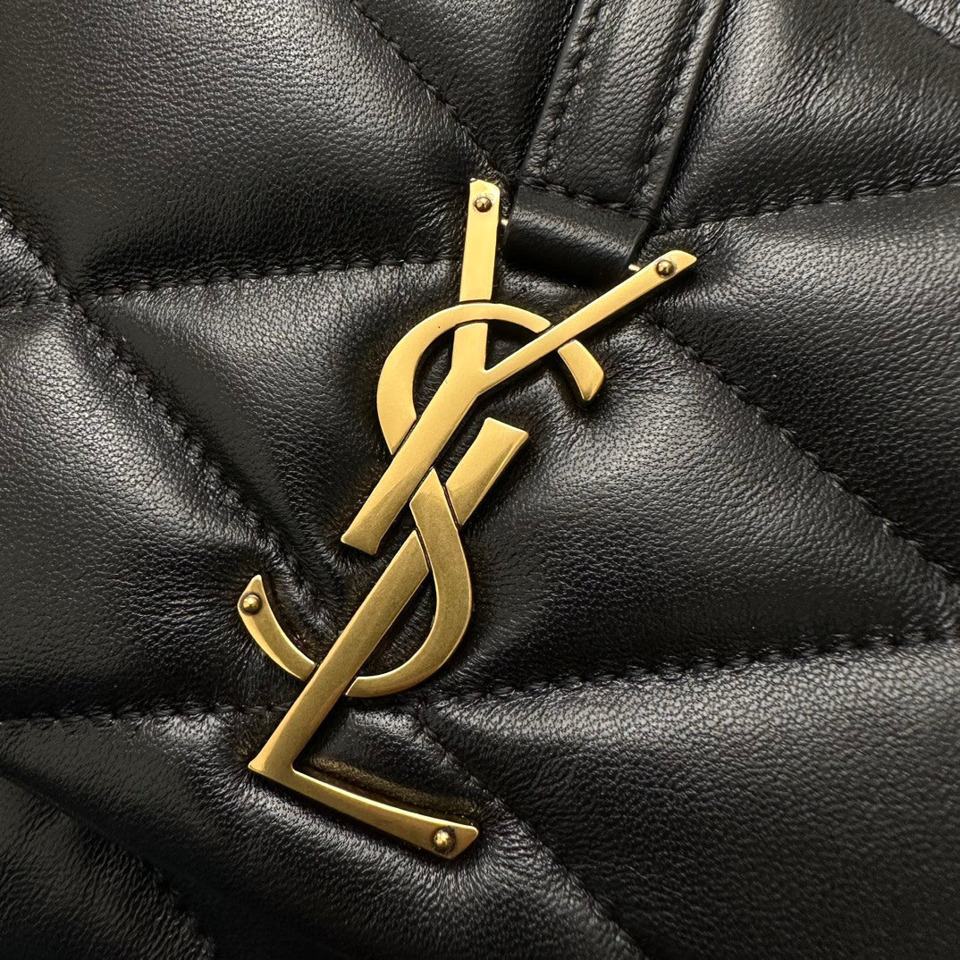 LE 5 À 7 ハンドバッグ 24 ブラック ラムスキン