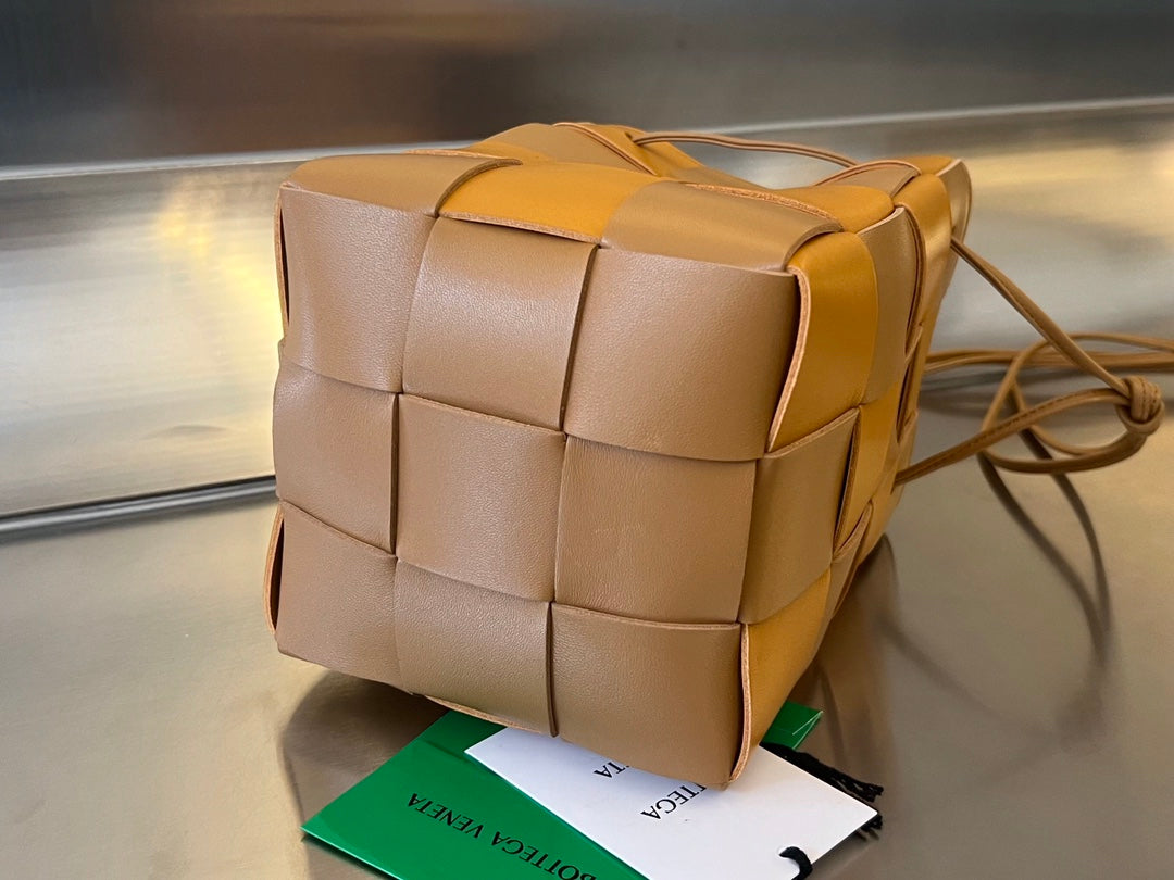 スモールカセットバケット 18インチ ブラウンミックスオレンジカーフスキン