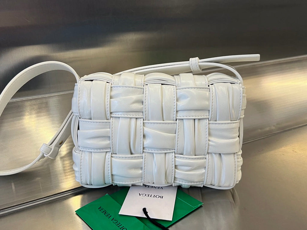 ミニカセット 19インチ ホワイト ソフトラムスキン