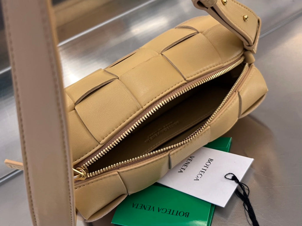 ブリックカセット28 ハーベストゴールドカーフスキン