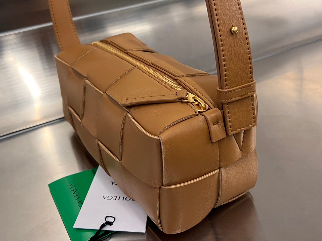 ブリックカセット28 ブロンズブラウンカーフスキン