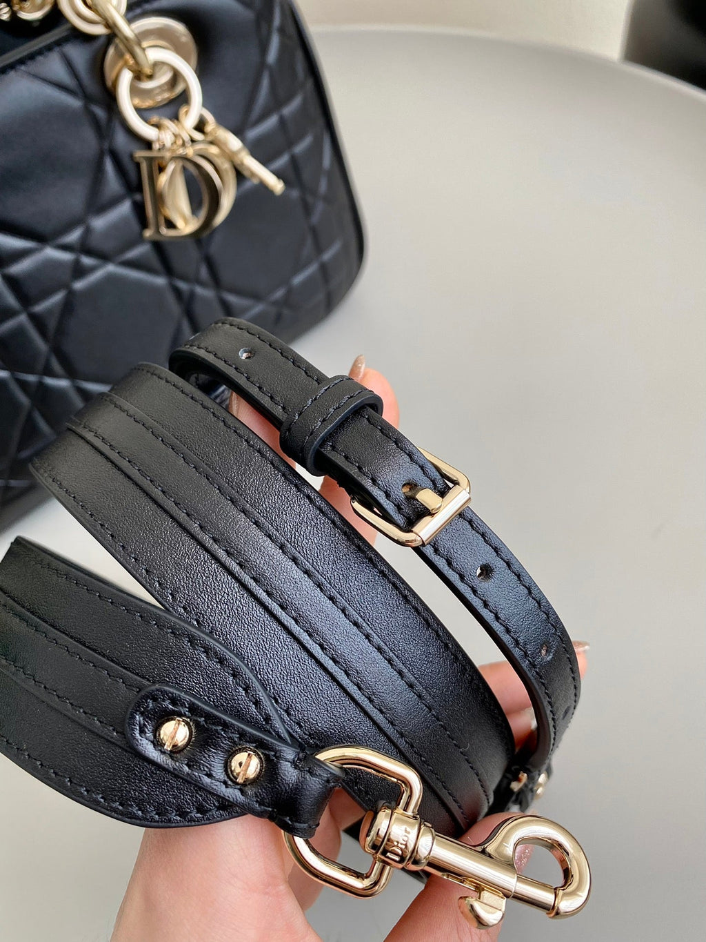 レディ 25 ハンドバッグ（ブラックカーフスキン）