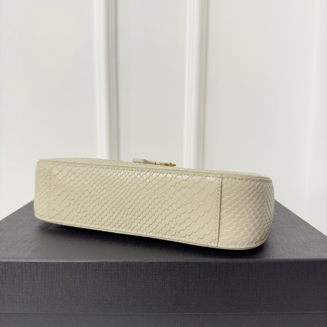 LE 5 À 7 ハンドバッグ 24インチ スネーク柄 ホワイトカーフスキン