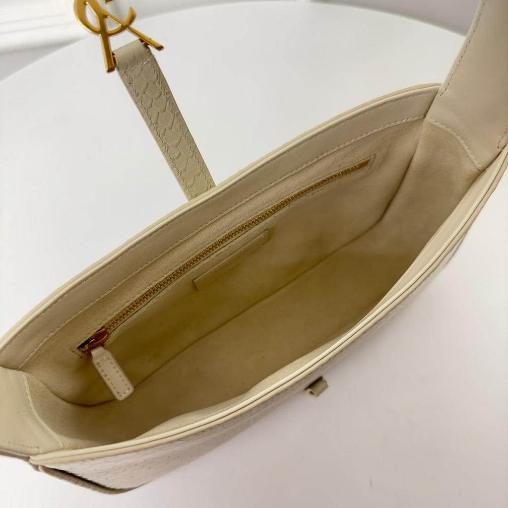 LE 5 À 7 ハンドバッグ 24インチ スネーク柄 ホワイトカーフスキン