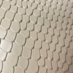 LE 5 À 7 ハンドバッグ 24インチ スネーク柄 ホワイトカーフスキン