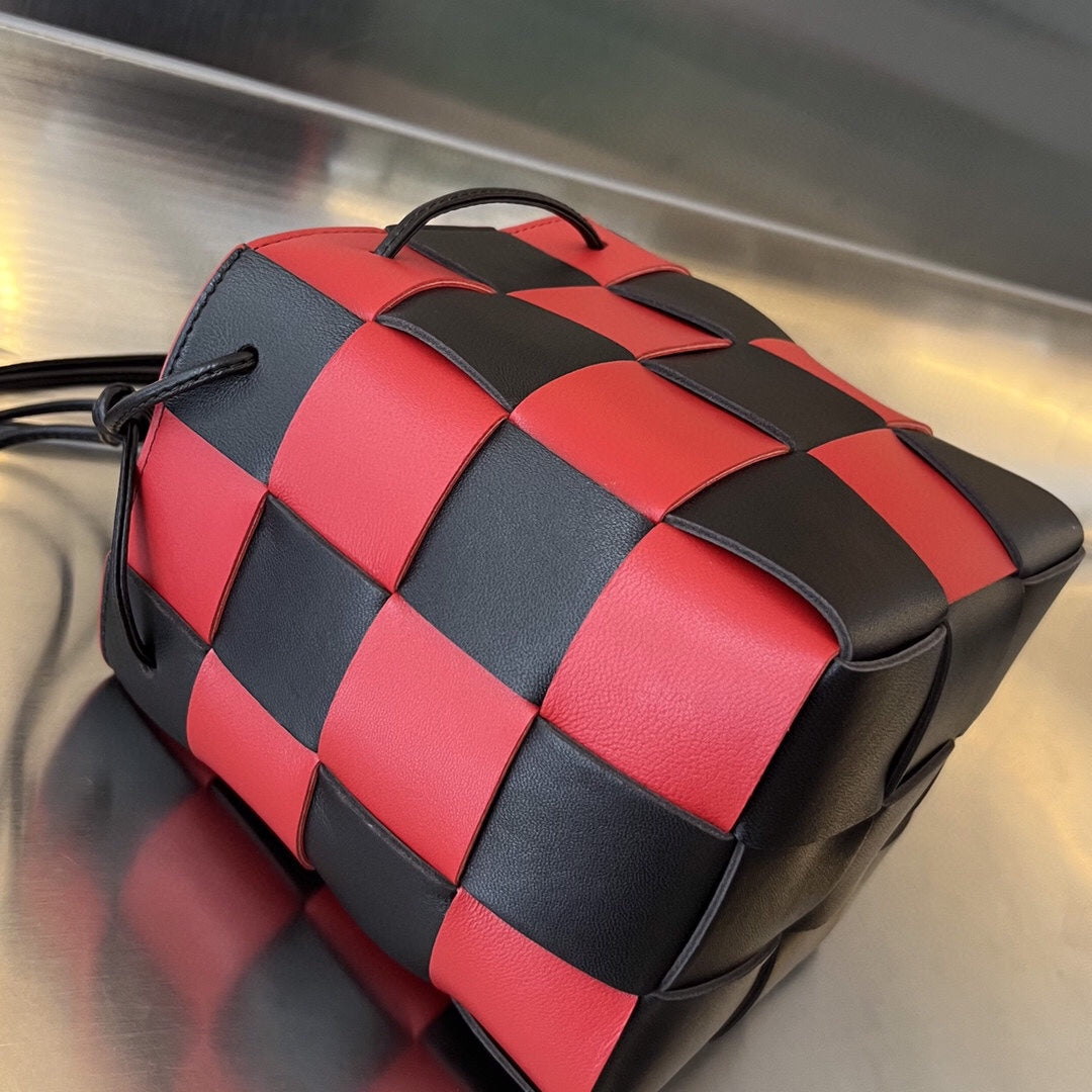 スモールカセットバケット 18インチ レッドミックスブラックカーフスキン