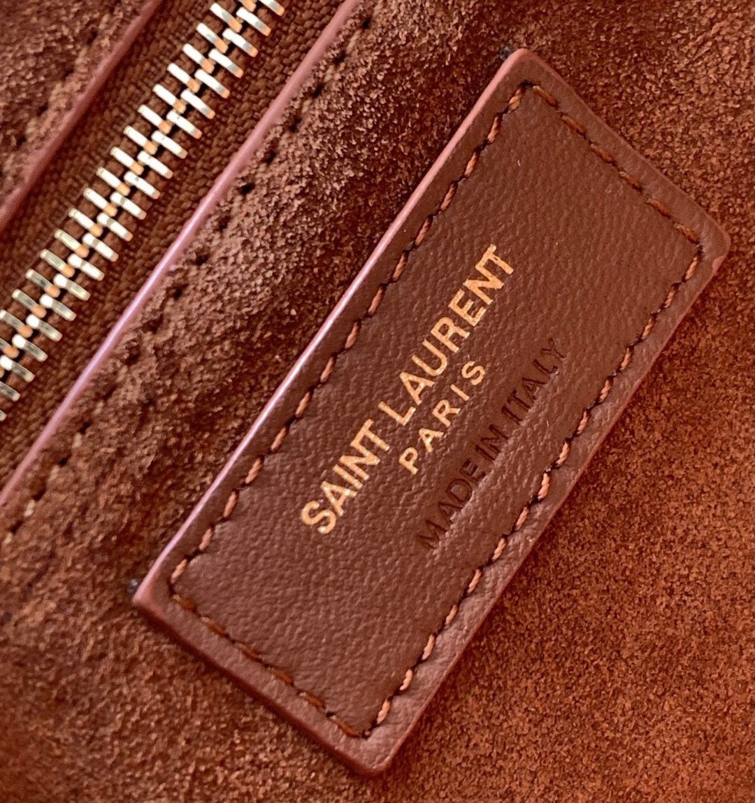 LE 5 À 7 バッグ 24 ブラック カーフスキン ホーボー