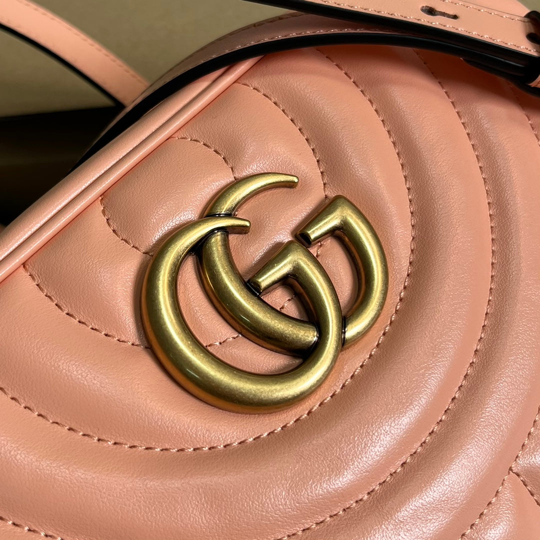 GGマーモント スモール 24 マトラッセ ピーチピンク カーフスキン