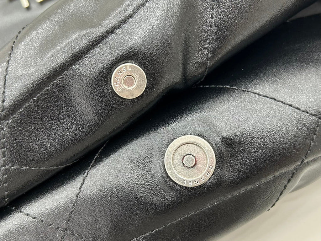 CC ラージ 42 ハンドバッグ（ブラックカーフスキン、シルバー金具）