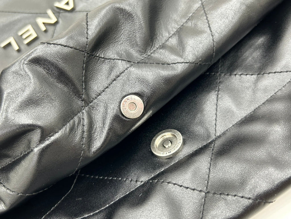 CC ミディアム 37 ハンドバッグ（ブラックカーフスキン、シルバー金具）