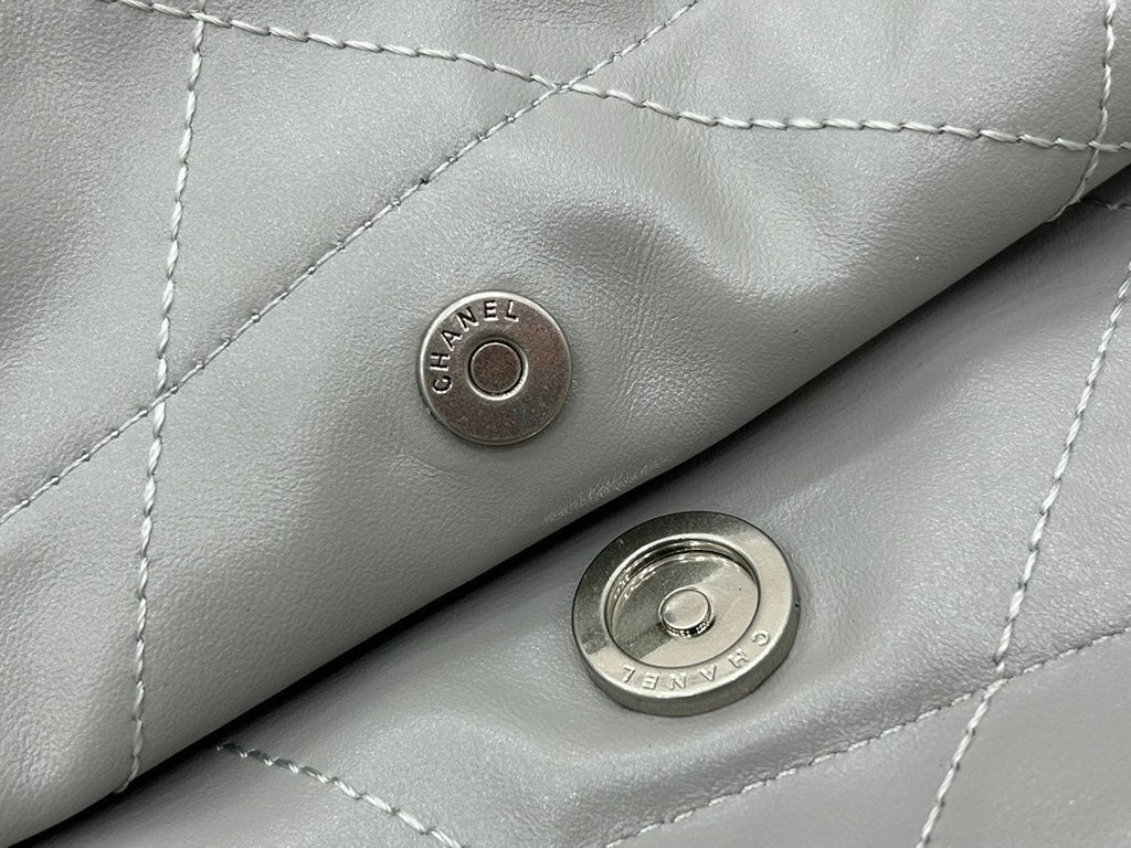 CC ミディアム 37 ハンドバッグ グレーカーフスキン シルバー金具