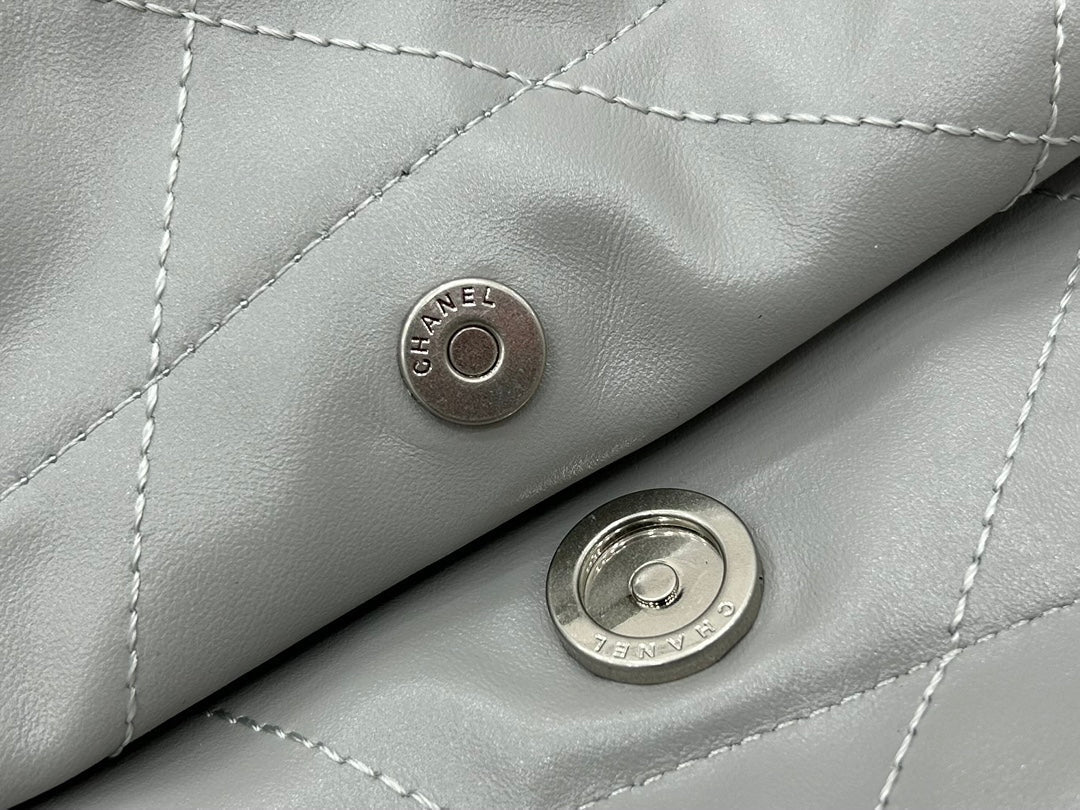 CC ミディアム 37 ハンドバッグ グレーカーフスキン シルバー金具