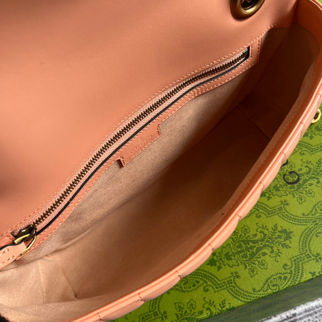 GGマーモント 26 クラシックバッグ（ピーチピンクカーフスキン）