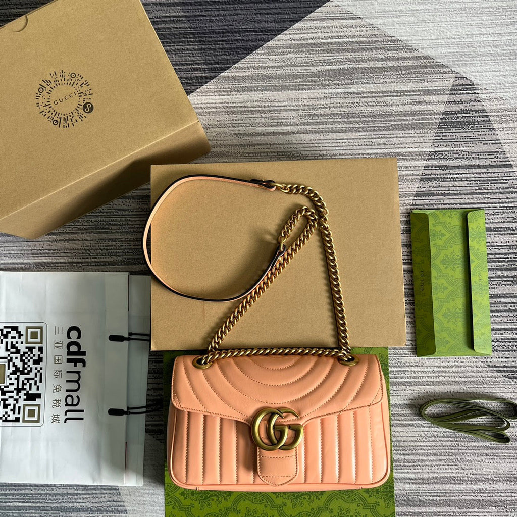 GGマーモント 26 クラシックバッグ（ピーチピンクカーフスキン）