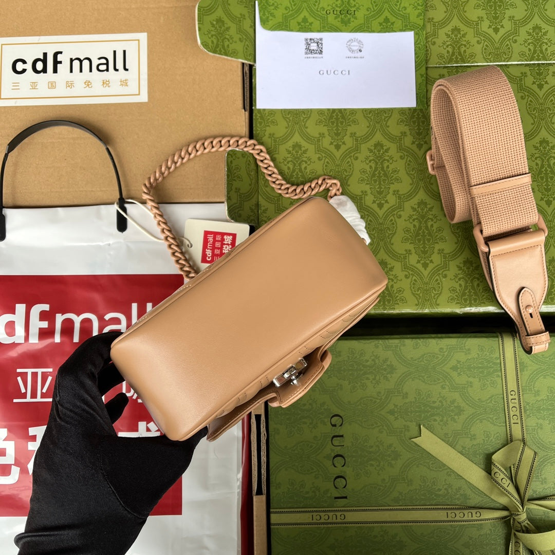 マーモント キルティング ショルダーバッグ 18インチ サイダーブラウン カーフスキン